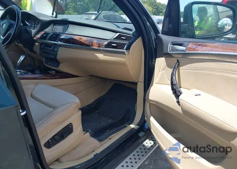 2007 BMW X5 4.8I from USA, damaged, VIN 5UXFE83507LZ38086